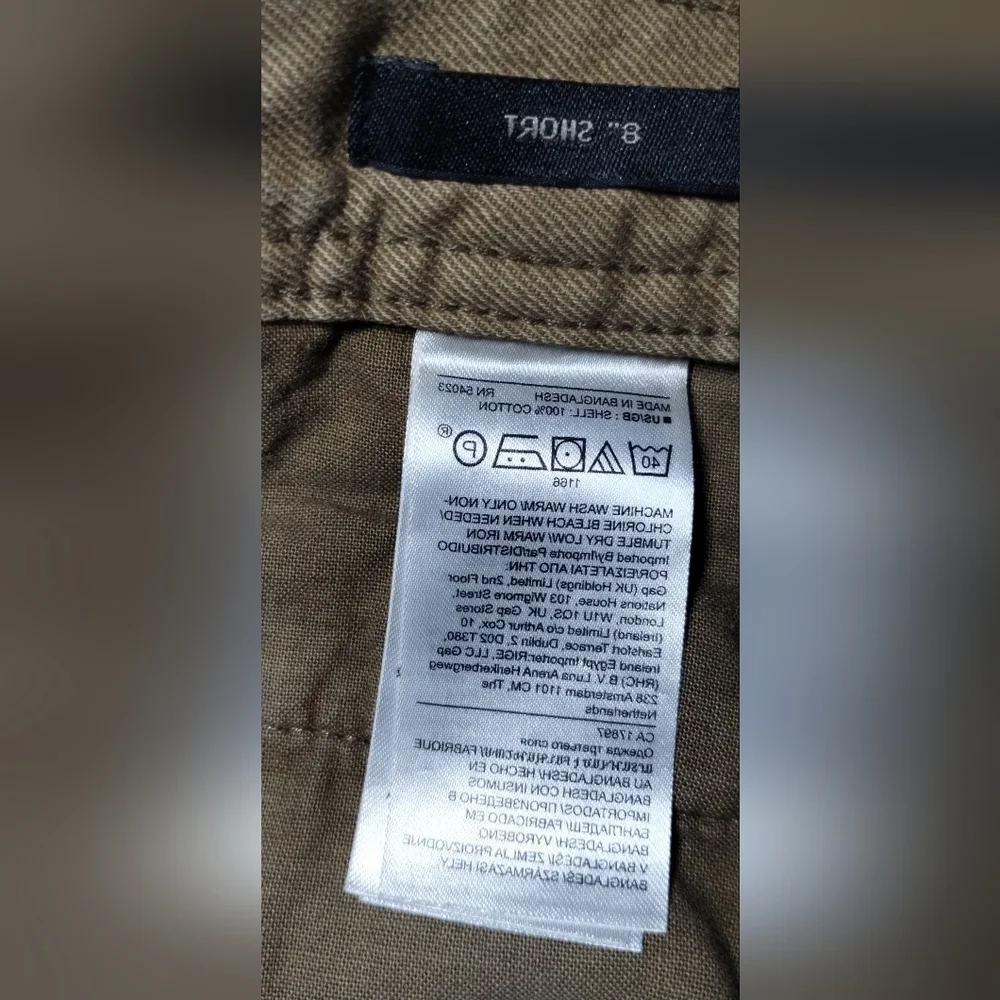 Banana Relublic Men's Shorts Mid Rise Cotton Size (42)